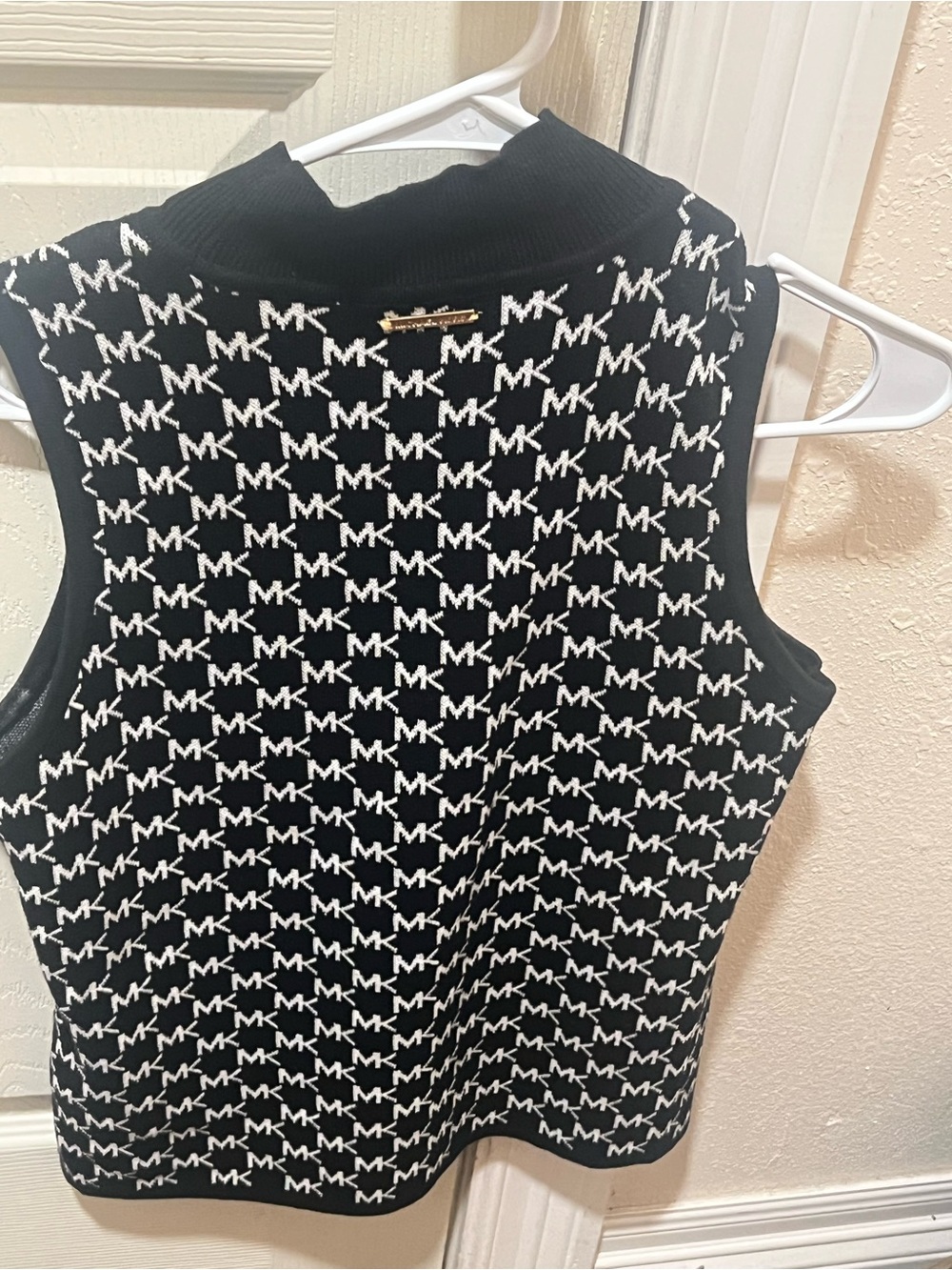 Men Sweater Subcategory Identification